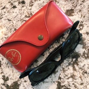 Customized Ray-Ban Wayfarer, case included
